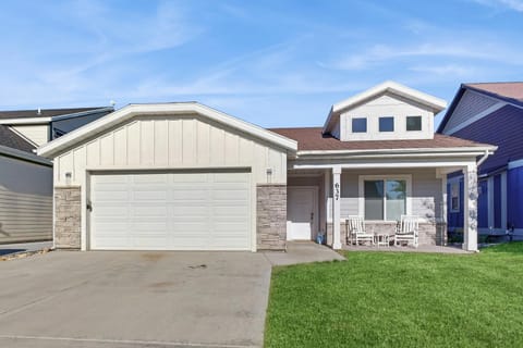 Lochwood Getaway House in Garden City