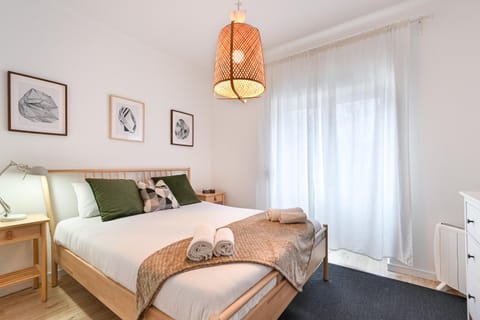 Bed, Bedroom