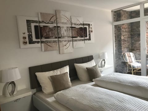 Gast und Weinhof Beim Schneemann Bed and Breakfast in Cochem-Zell