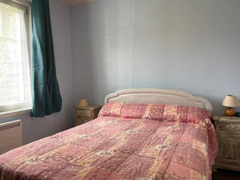 Maison avec Jardin Clôturé, Parking, Proche Centre de Perros-Guirec, Quartier Calme - FR-1-368-218 House in Perros-Guirec