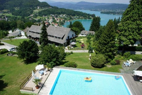 Bird's eye view, Swimming pool, Swimming pool