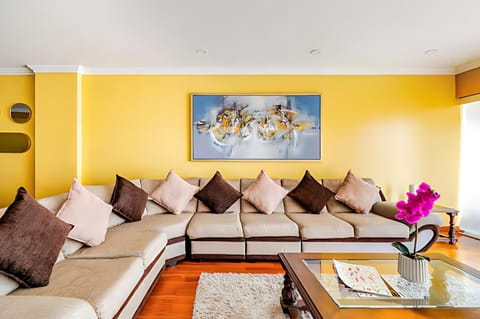 Living room, Decorative detail