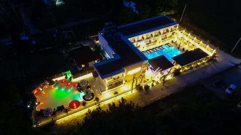 Property building, Restaurant/places to eat, Night, Swimming pool, Breakfast