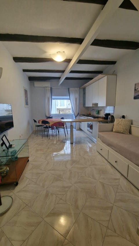 Living room, kitchen