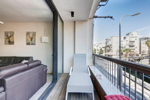 City view, Street view