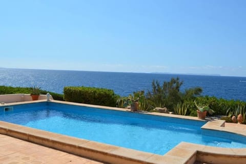 Pool view, Sea view