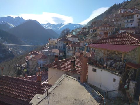 Balkone in Montagna (Μπαλκόνι στο Βουνό ) House in North Macedonia