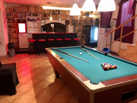 Billiard, Alcoholic drinks