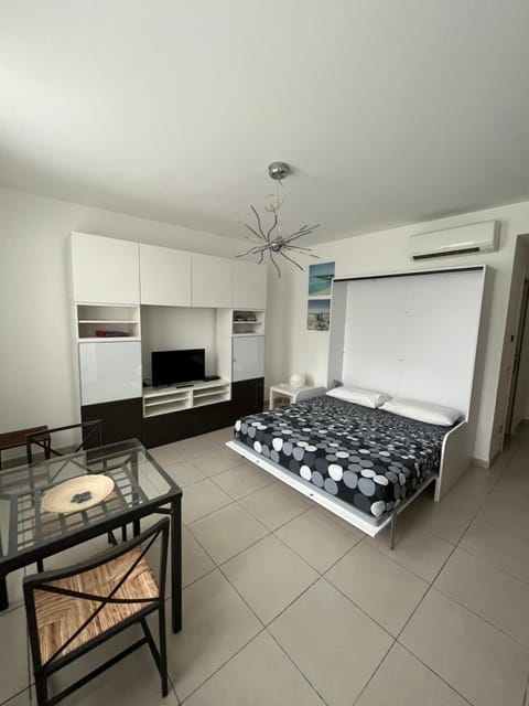 White Dream Spotorno Apartment in Spotorno