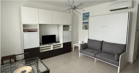 White Dream Spotorno Apartment in Spotorno