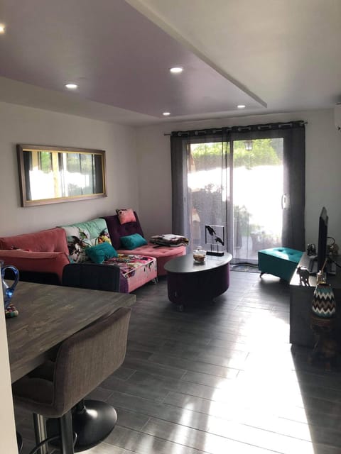 Seating area