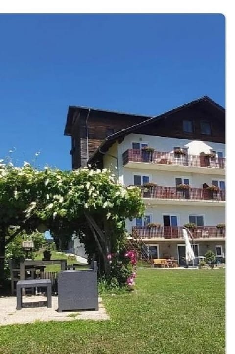 Property building, BBQ facilities, Garden, View (from property/room), Balcony/Terrace, Balcony/Terrace, Garden view