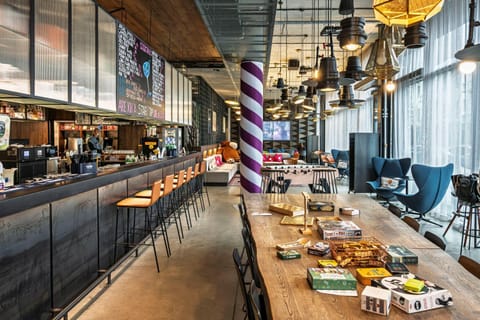 Lobby or reception, Lounge or bar