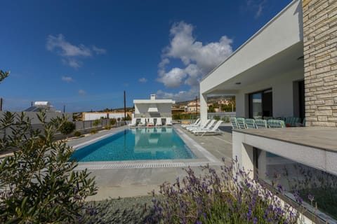 Property building, Pool view, Swimming pool, Swimming pool