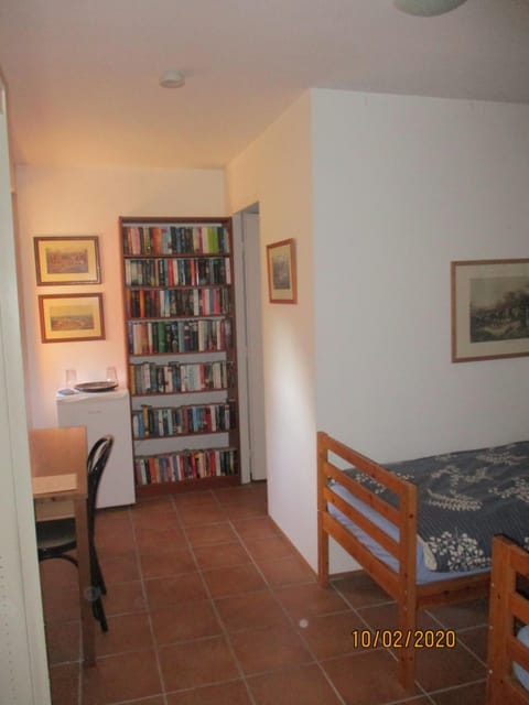 Library, Photo of the whole room