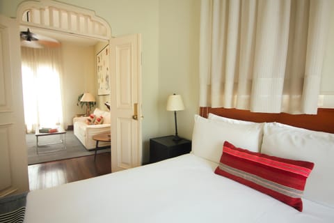 Bed, Photo of the whole room