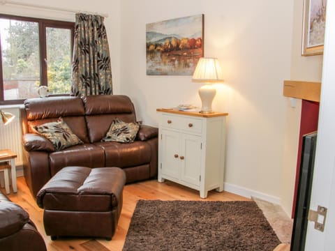 Oakland Cottage House in Wales