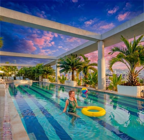 Swimming pool