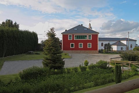 Property building, Day