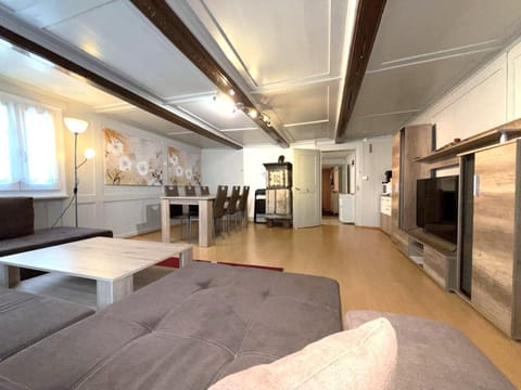 Chalet-Etage Mitten im Dorf Apartment in Canton of Valais