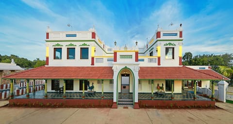 Property building, Facade/entrance