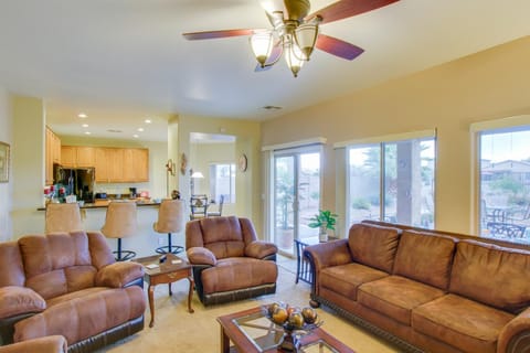 Patio and Community Perks! San Tan Mountain Retreat House in Johnson Ranch