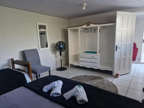 Bed, Bedroom, towels, wardrobe