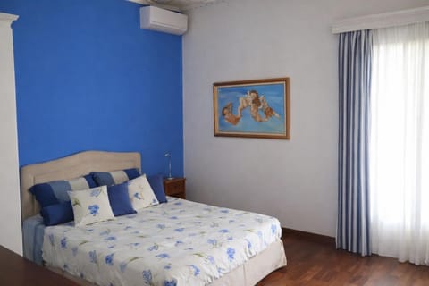 Niko's Blue Villa in Kavvadades House in Corfu, Greece