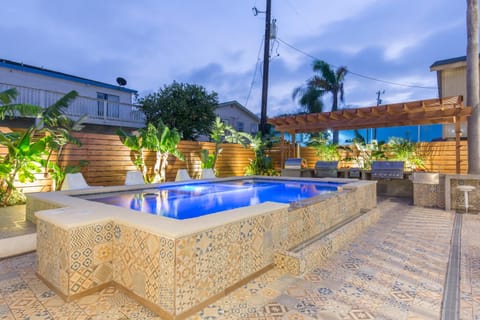 Property building, Swimming pool