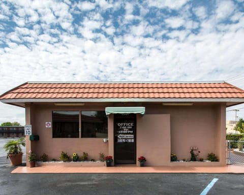 Property building, On site