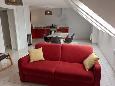 Dining area, kitchen