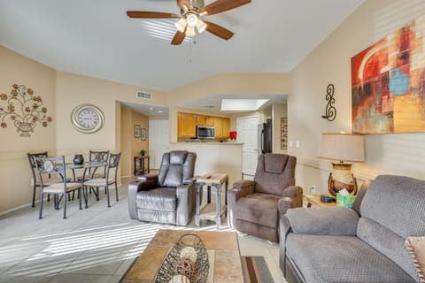 Phoenix Group Getaway, 3 Mi to State Farm Stadium! Apartment in Avondale