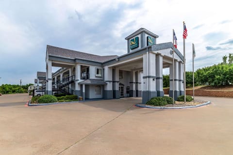 Property building, On site