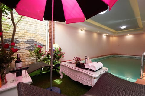 Aqua park, Swimming pool