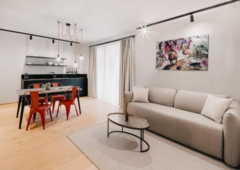 Kitchen or kitchenette, Living room, Seating area, Dining area, dishwasher, minibar, oven, stove, kitchen