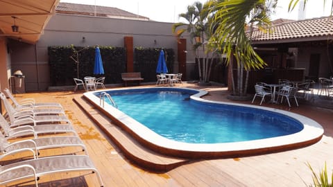 Swimming pool, Swimming pool
