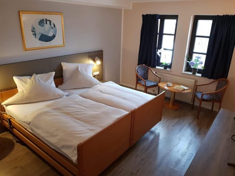 Bed, Decorative detail