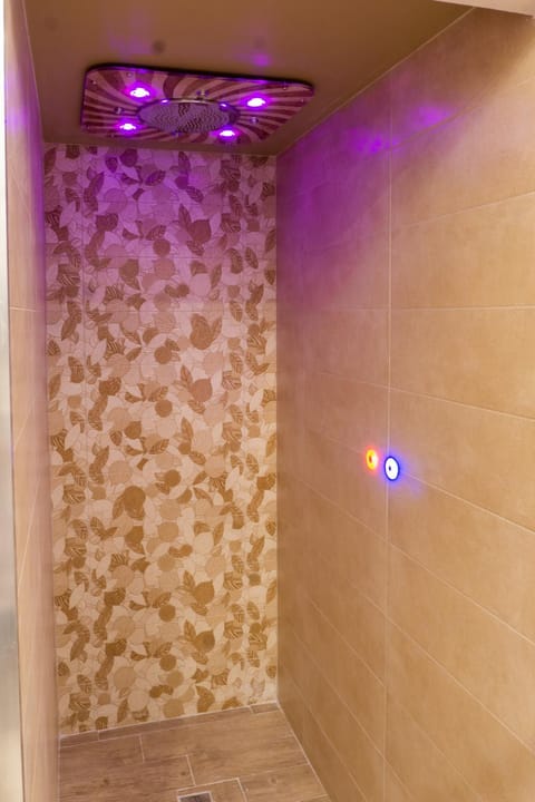 Steam room, Spa and wellness centre/facilities