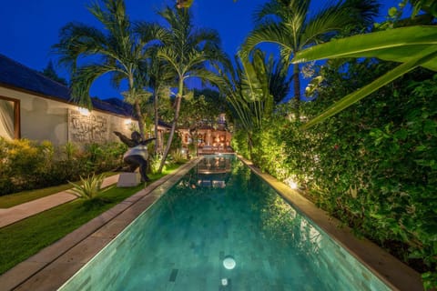 Garden, Swimming pool