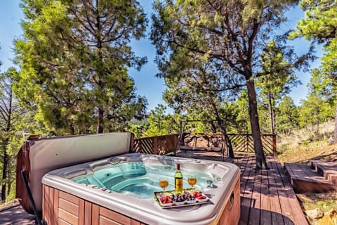 Natural landscape, Garden, Hot Tub, Balcony/Terrace