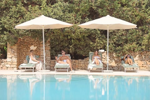 Pool view, Swimming pool, sunbed