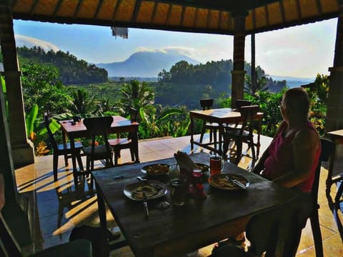 Restaurant/places to eat, View (from property/room), Breakfast