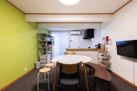 Communal lounge/ TV room, Living room, children, young children, young children, older children, kitchen, kitchen