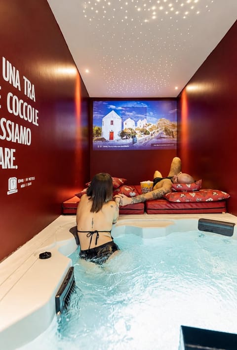 Spa and wellness centre/facilities, Pool view, Swimming pool