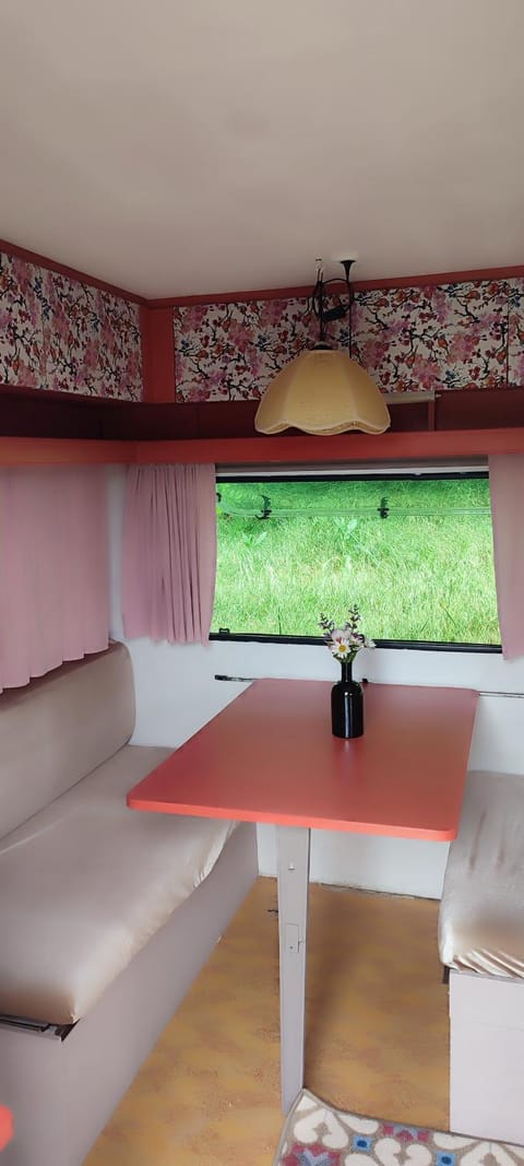 carazen , caravane chauffée Campground/ 
RV Resort in Auvergne-Rhône-Alpes