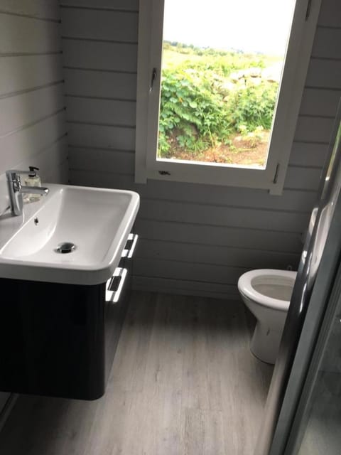 Rocks Chapel Cabin Cabin in Northern Ireland