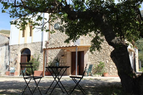Facade/entrance, Garden, Garden view
