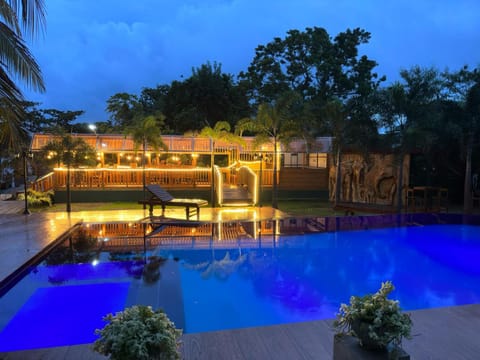 Property building, Night, Garden, Garden view, Pool view, Swimming pool, sunbed