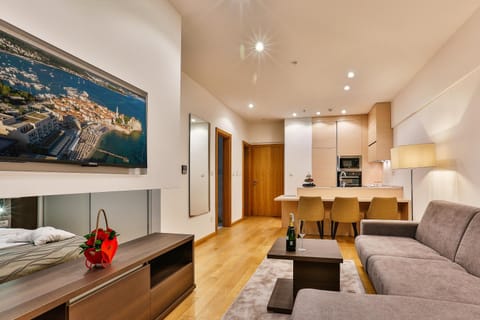 TV and multimedia, Kitchen or kitchenette, Seating area, minibar