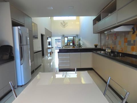 Photo of the whole room, Dining area, Communal kitchen